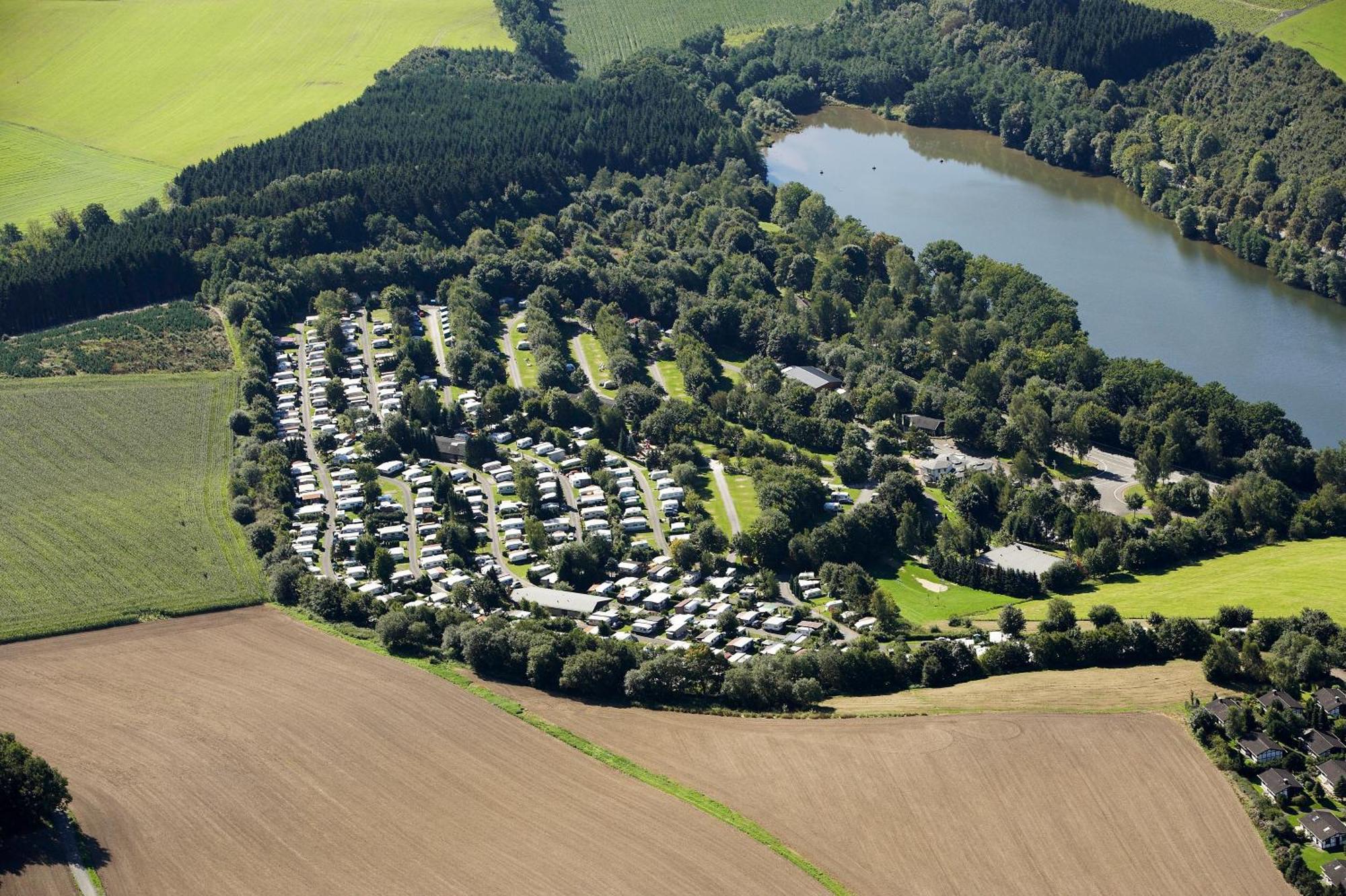 Knaus Campingpark Hennesee 梅舍德 外观 照片